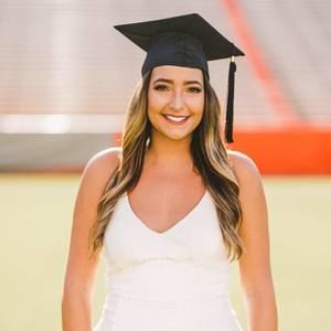 Meet your Posher, Nadia